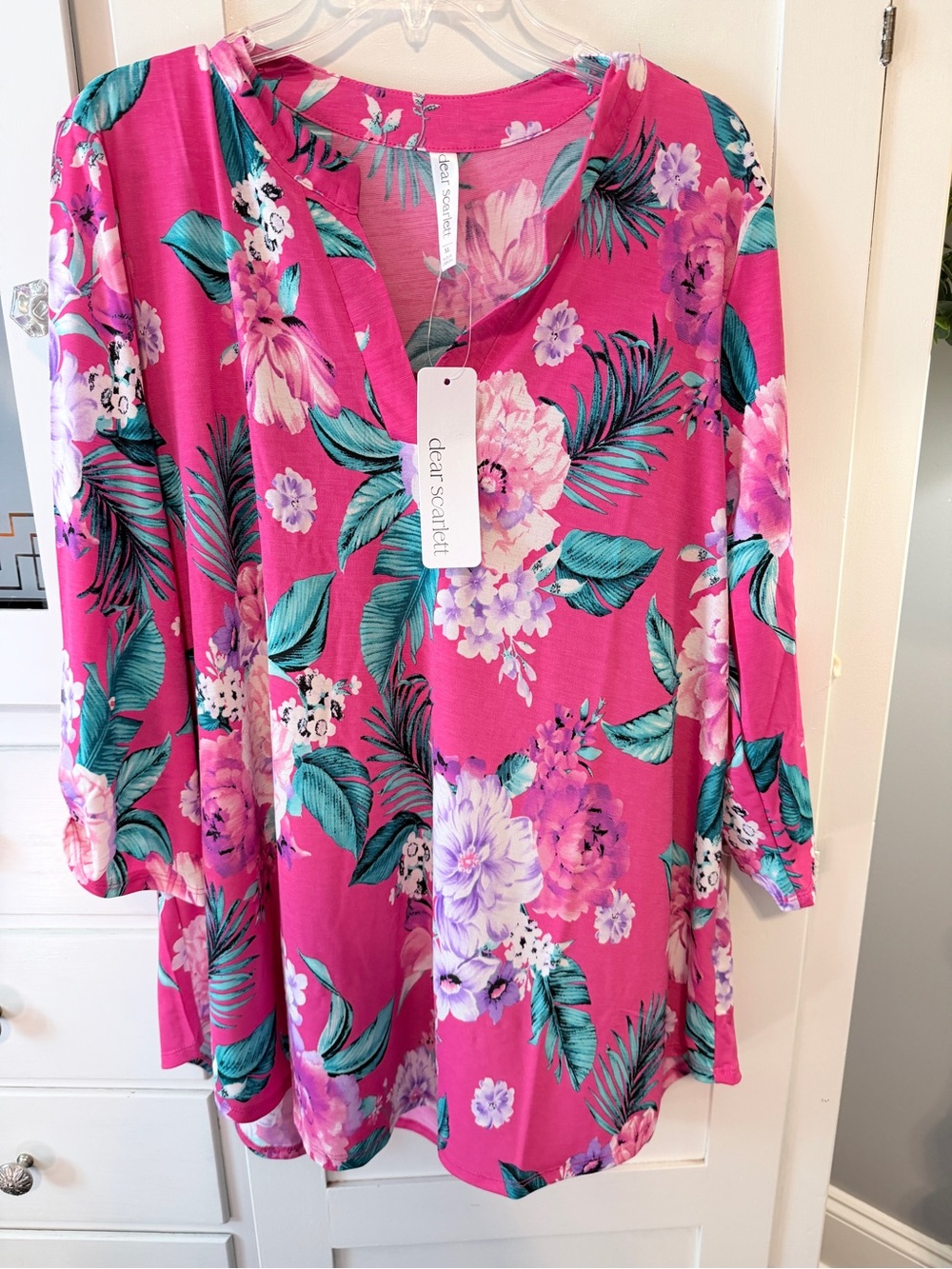 Dear Scattered Pink Floral V-Neck Tunic Top